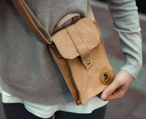 PAPERO Handy Umhängetasche BUTTERFLY aus Papier für Passport Reisen Freizeit