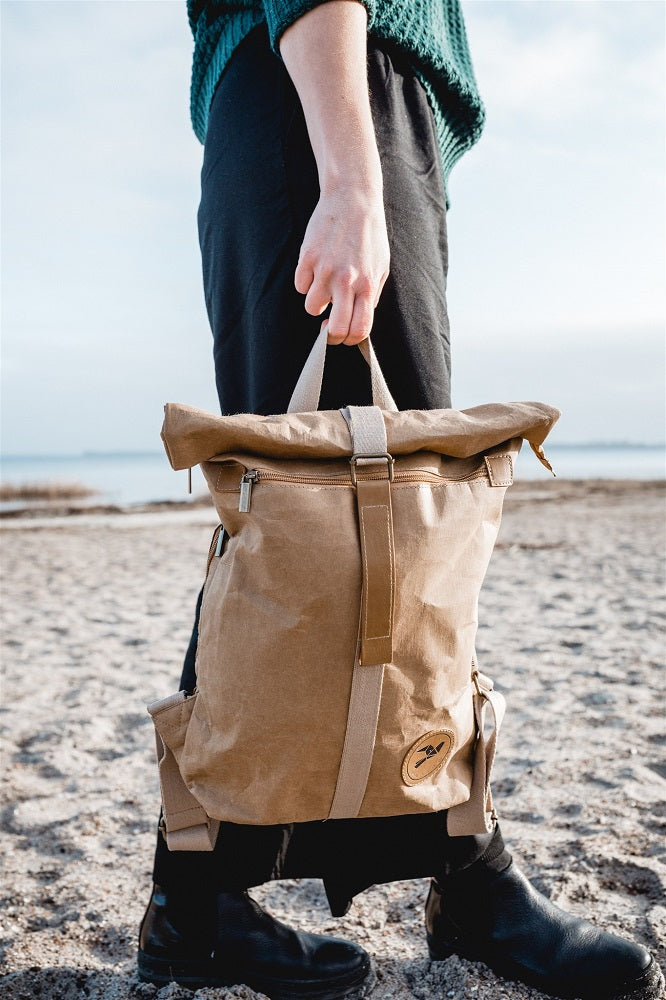 Papero Rucksack Aus Kraft Papier Rucksack robust wasserfest vegan nachhaltig fair NEU ...