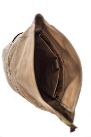 PAPERO Rucksack YETI 28 L aus waschbarem Kraft Papier leicht, reißfest und wasserfest nachhaltig
